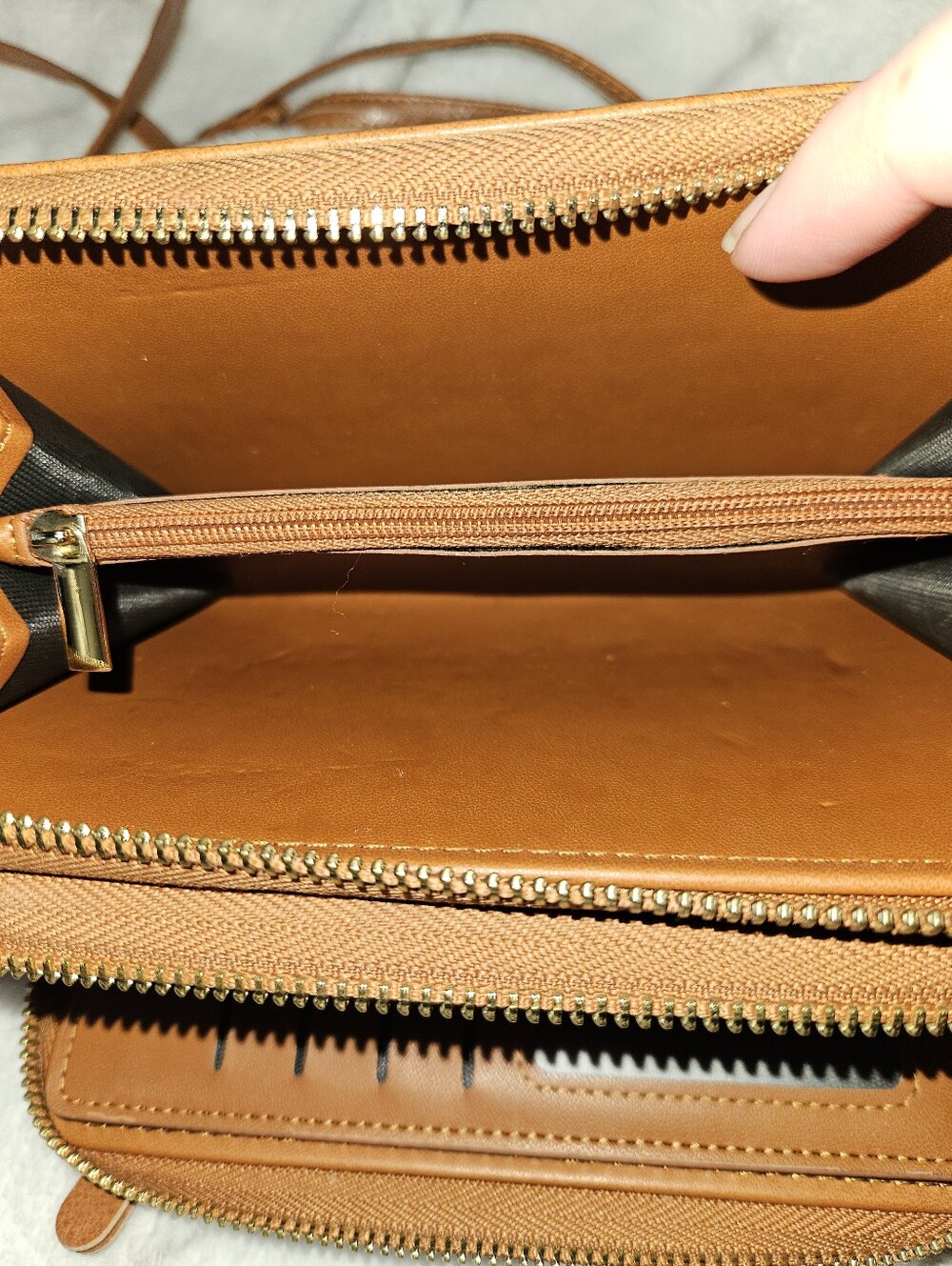 Womans Brown Small Wallet Crossbody Purse - Picture 4 of 7